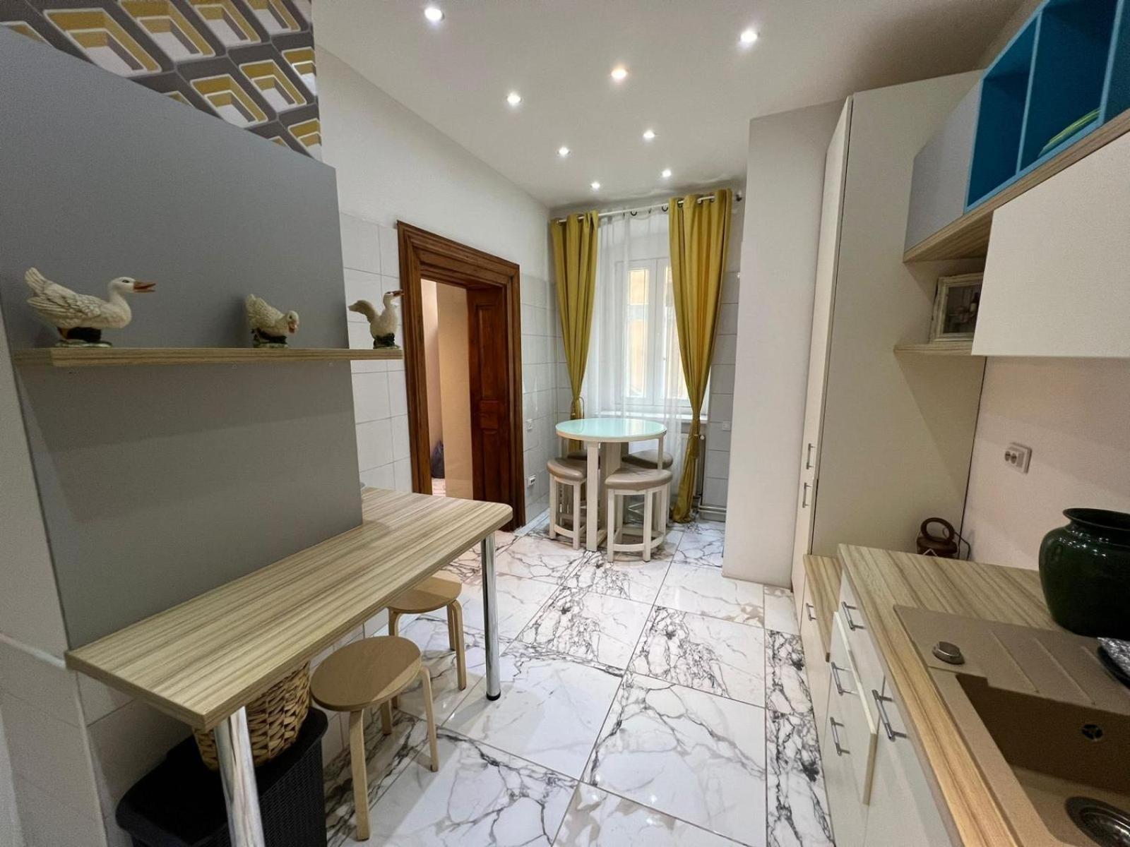 Apartment Royal