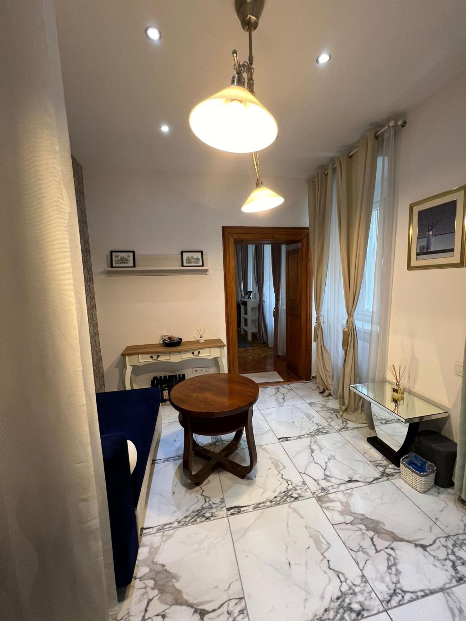 Royal Apartment