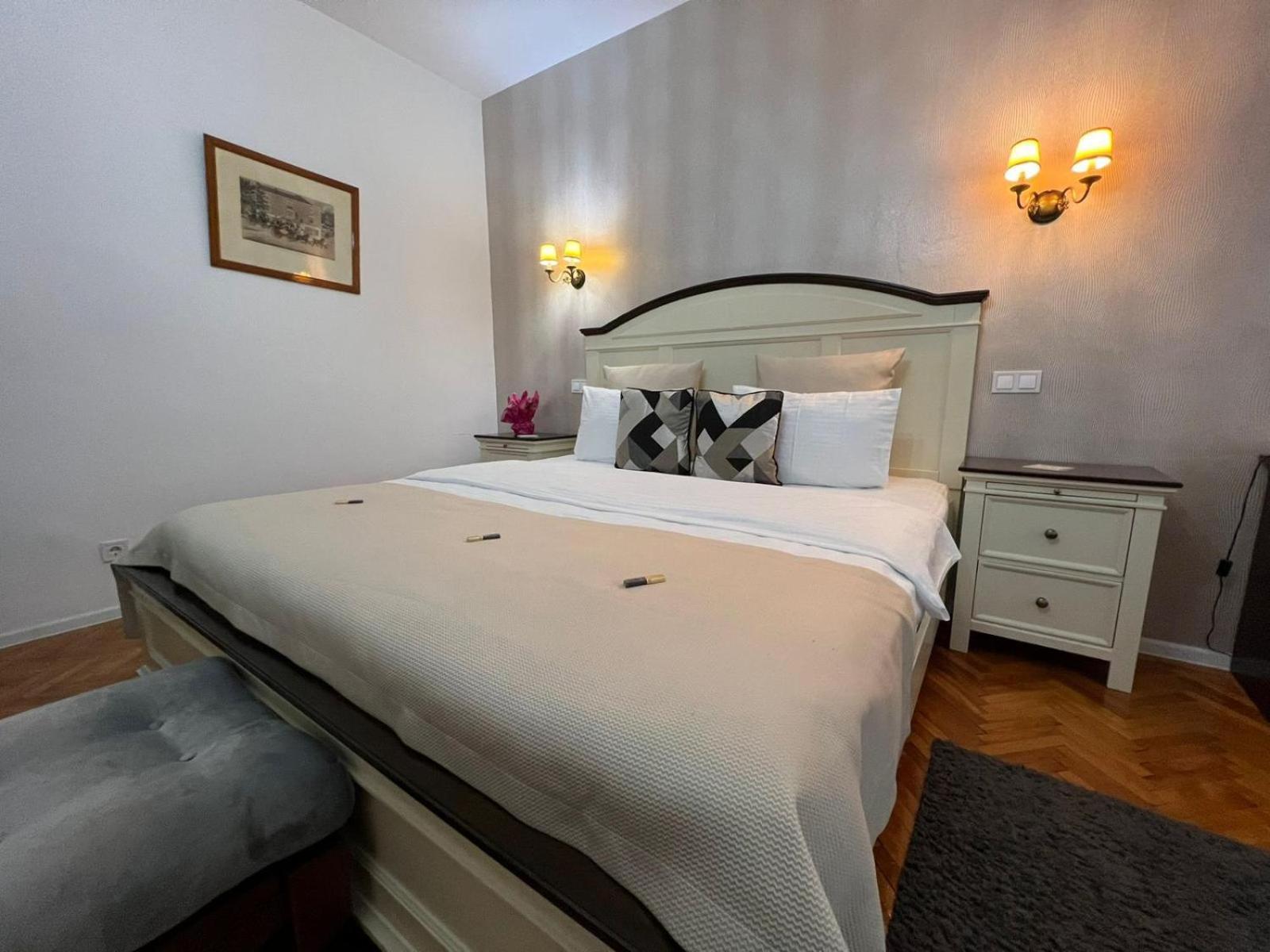Royal Apartment